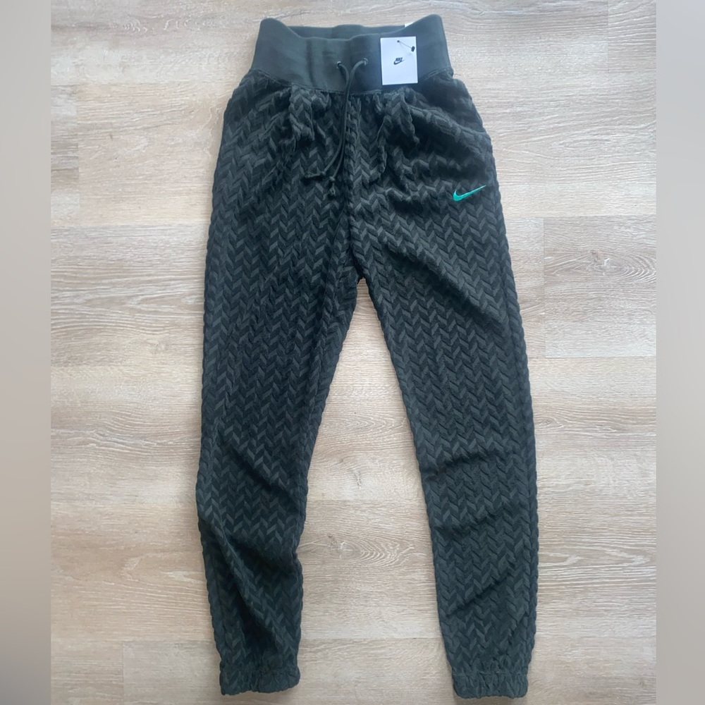 Nike Terry Joggers | XS